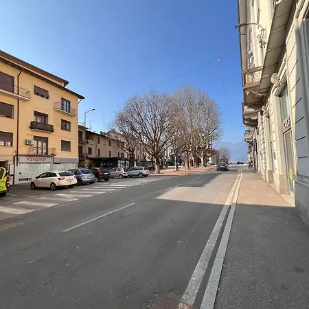 Kibilu Lake Nest Luino Centro Apartment *