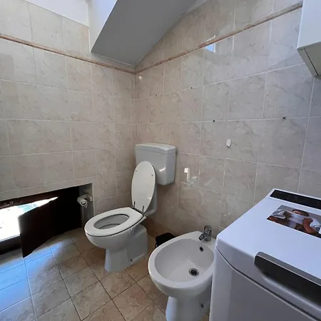 Nest Centro By Kibilu Affitti Brevi Apartamento Luino