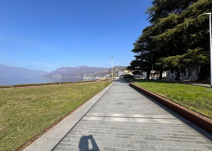 Kibilu Lake Nest Luino Centro